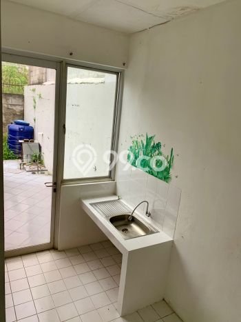 Rumah Luxury Modern Siap Huni di Cibubur Jakarta Timur Rumah Luxury Modern Siap Huni di Cibubur Jakarta Timur
