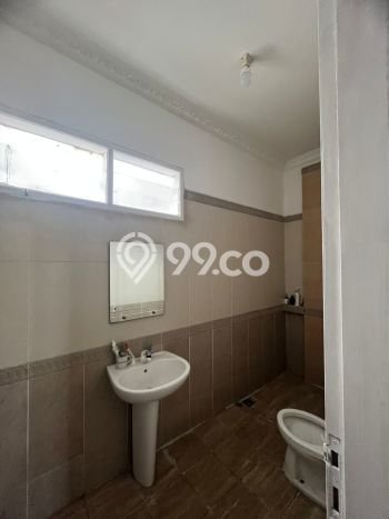 Rumah Luxury Modern Tanpa Renovasi di Cibubur Jakarta Timur Rumah Luxury Modern Tanpa Renovasi di Cibubur Jakarta Timur