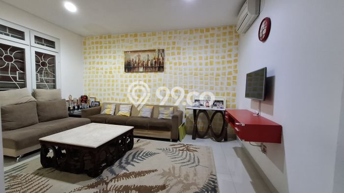 Rumah Luxury Modern Siap Huni di Cibubur Jakarta Timur Rumah Luxury Modern Siap Huni di Cibubur Jakarta Timur