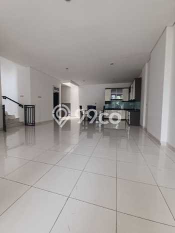 For Sale! Luxury House LT 140m2 Desain Modern di Cibubur For Sale! Luxury House LT 140m2 Desain Modern di Cibubur