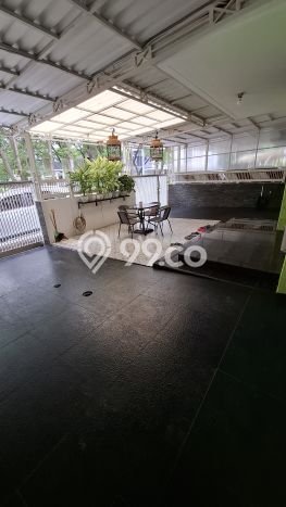 Rumah Luxury Modern Siap Huni di Cibubur Jakarta Timur Rumah Luxury Modern Siap Huni di Cibubur Jakarta Timur