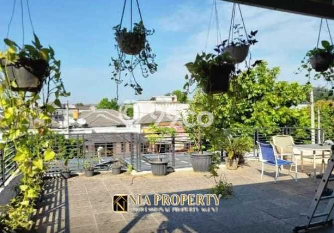 Rumah Modern 5 KT di Cibubur Jakarta Timur Semi Furnished Rumah Modern 5 KT di Cibubur Jakarta Timur Semi Furnished