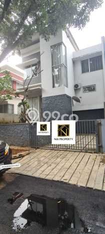 Rumah Luxury Modern Siap Huni di Cibubur Jakarta Timur Rumah Luxury Modern Siap Huni di Cibubur Jakarta Timur