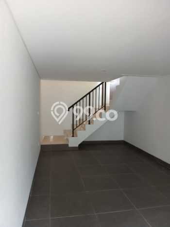 Rumah Disewakan Tangerang LT 242m2 LB 248m2 Kawasan BSD City Rumah Disewakan Tangerang LT 242m2 LB 248m2 Kawasan BSD City