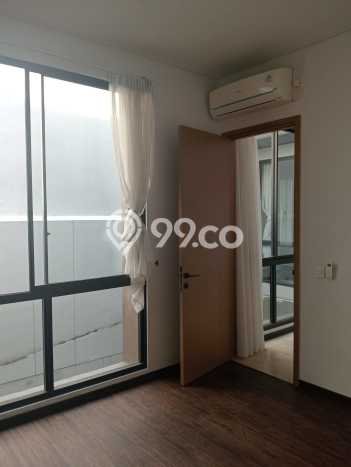 Rumah sewa siap pakai 4 Kamar Tidur di BSD City, Tangerang Rumah sewa siap pakai 4 Kamar Tidur di BSD City, Tangerang