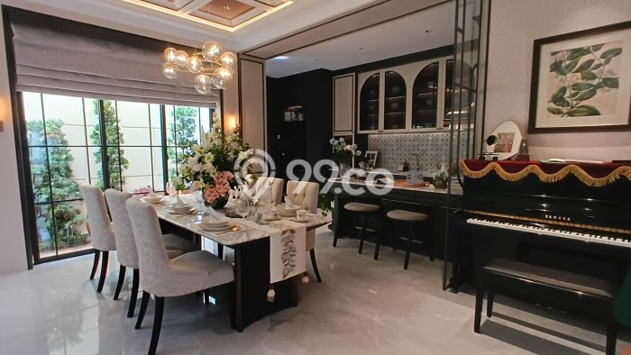 Jual Rumah Mewah Elegan Dengan View Cantik di Gading Serpong, Tangerang Jual Rumah Mewah Elegan Dengan View Cantik di Gading Serpong, Tangerang