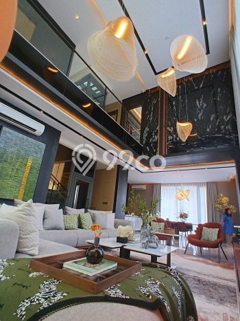 Hunian Mewah LB 359m2 Siap Pakai Desain Elegan di Gading Serpong, Tangerang Hunian Mewah LB 359m2 Siap Pakai Desain Elegan di Gading Serpong, Tangerang