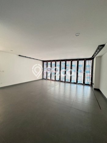Rumah Luxury Modern Siap Huni di BSD City Tangerang Rumah Luxury Modern Siap Huni di BSD City Tangerang