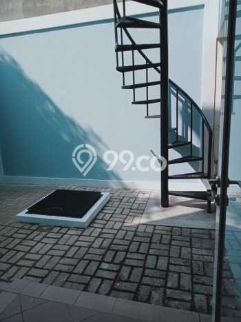 Jarang Ada! Rumah Sewa 3 Kamar Bagus Siap Huni Gading Serpong Jarang Ada! Rumah Sewa 3 Kamar Bagus Siap Huni Gading Serpong