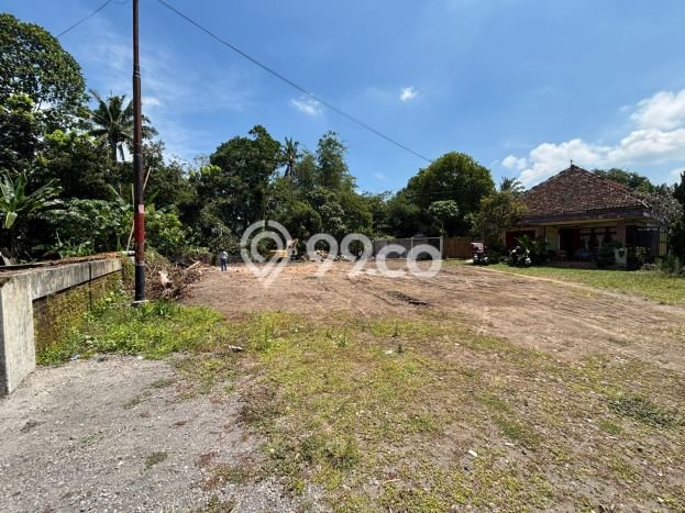 Tanah Komersial Dijual di Tempel Sleman 141m2 Tanah Komersial Dijual di Tempel Sleman 141m2