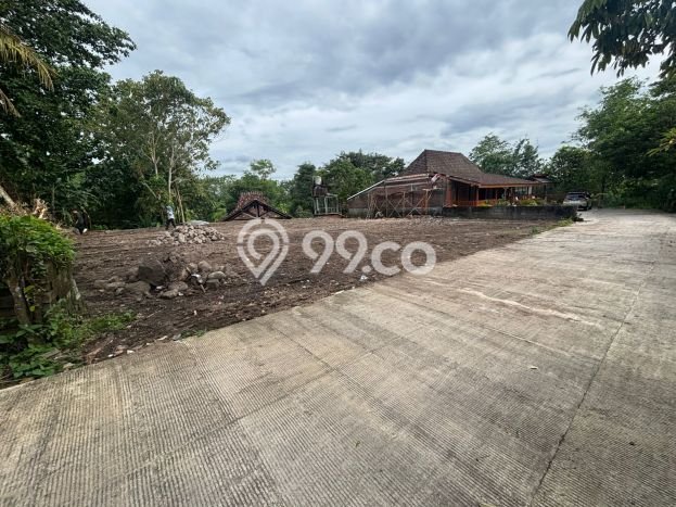 Tanah Kosong Dijual di Sleman dengan Area 201m2 Tanah Kosong Dijual di Sleman dengan Area 201m2