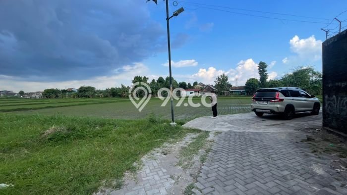 Kavling Tanah untuk Dijual di Sleman, Yogyakarta, Luas 216m2 Kavling Tanah untuk Dijual di Sleman, Yogyakarta, Luas 216m2