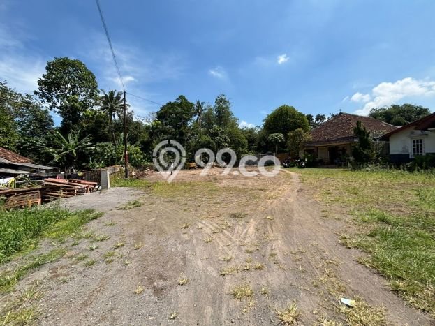 Tanah Dijual Area Strategis di Sleman Yogyakarta 142m2 Tanah Dijual Area Strategis di Sleman Yogyakarta 142m2