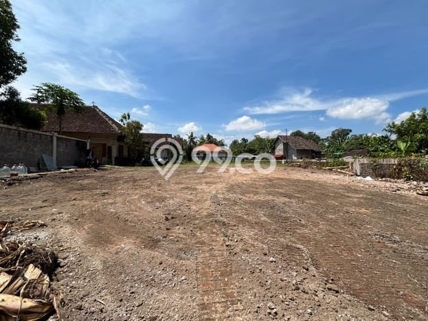 Tanah Strategis Dijual di Godean Sleman 142m2 Tanah Strategis Dijual di Godean Sleman 142m2