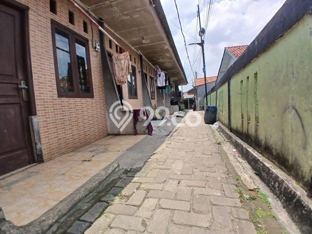 Jual Rumah Strategis Bagus Punya 7 KT di Serpong Utara Tangerang Selatan SHM Jual Rumah Strategis Bagus Punya 7 KT di Serpong Utara Tangerang Selatan SHM