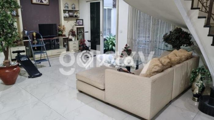 Hunian Impian Keluarga! Rumah Mewah area Sukolilo, Surabaya, Luas 375m2m² LB 406m2m² Hunian Impian Keluarga! Rumah Mewah area Sukolilo, Surabaya, Luas 375m2m² LB 406m2m²