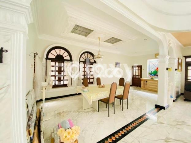 Dijual Rumah Mewah Exclusive di Sukolilo, Surabaya Dijual Rumah Mewah Exclusive di Sukolilo, Surabaya