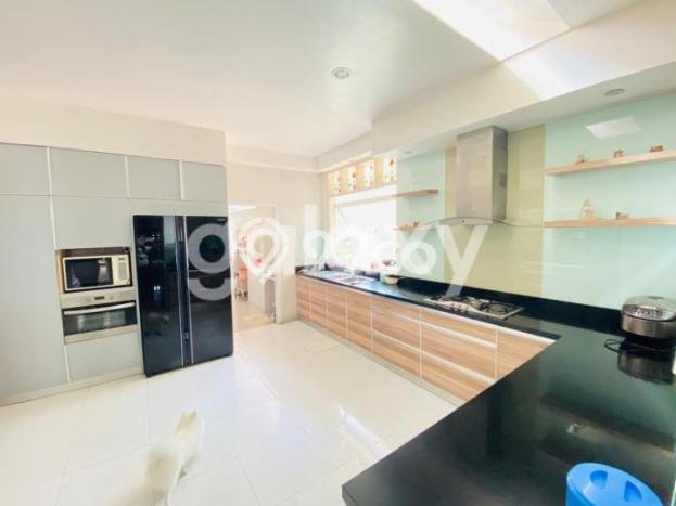Dijual Rumah Mewah Exclusive di Sukolilo, Surabaya Dijual Rumah Mewah Exclusive di Sukolilo, Surabaya