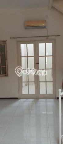 Dijual Hunian Rumah Terawat 3 KT di Pakuwon City, Surabaya Dijual Hunian Rumah Terawat 3 KT di Pakuwon City, Surabaya