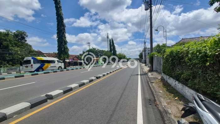 Rumah Bagus Siap Pakai Di Depok Luas 300m2 Lokasi Strategis Rumah Bagus Siap Pakai Di Depok Luas 300m2 Lokasi Strategis