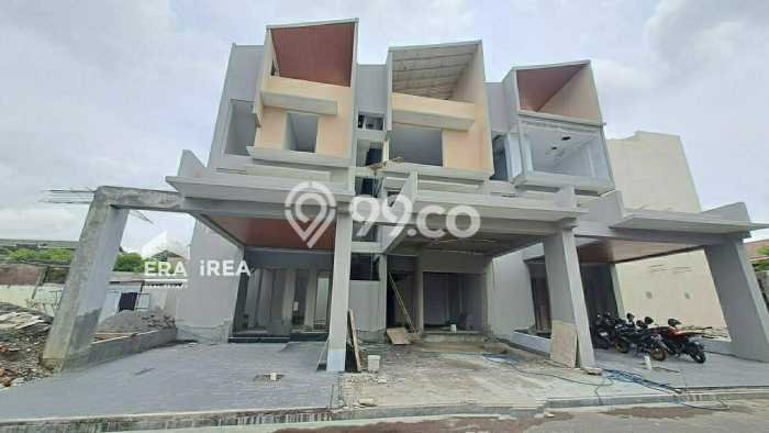 Rumah Elit LB 210m2 Siap Pakai Desain Elegan di Caturtunggal, Sleman Rumah Elit LB 210m2 Siap Pakai Desain Elegan di Caturtunggal, Sleman