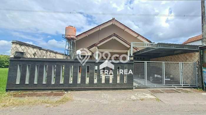 Dijual Rumah 6 Kamar Lokasi Strategis Bagus dan Strategis di Sewon Dijual Rumah 6 Kamar Lokasi Strategis Bagus dan Strategis di Sewon