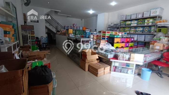 Area Strategis! Disewakan Ruko Lokasi Tegalrejo, Yogyakarta Cocok untuk Bisnis Area Strategis! Disewakan Ruko Lokasi Tegalrejo, Yogyakarta Cocok untuk Bisnis