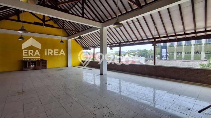 FOR SALE! Komersial di Depok Sleman, LT 626m2, LB 350m2 FOR SALE! Komersial di Depok Sleman, LT 626m2, LB 350m2