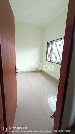 Dijual Rumah Luas Elegan Dengan View Eksklusif di Tomang, Jakarta Barat Dijual Rumah Luas Elegan Dengan View Eksklusif di Tomang, Jakarta Barat