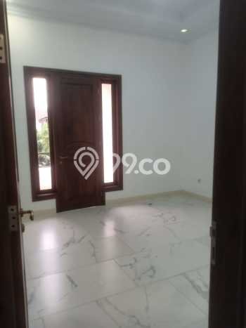 For Sale! Premium House LT 216m2 Desain Modern di Pondok Kelapa For Sale! Premium House LT 216m2 Desain Modern di Pondok Kelapa