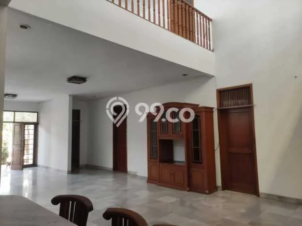Disewakan segera hunian minimalis strategis 6 Kamar di Tebet, Jakarta Selatan Disewakan segera hunian minimalis strategis 6 Kamar di Tebet, Jakarta Selatan