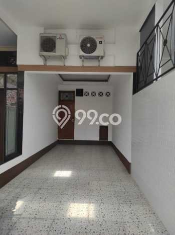 Dijual Rumah Luas Megah Dengan View Eksklusif di Pondok Kelapa, Jakarta Timur Dijual Rumah Luas Megah Dengan View Eksklusif di Pondok Kelapa, Jakarta Timur