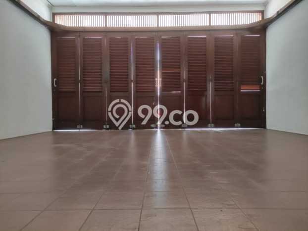 Disewakan segera hunian minimalis strategis 6 Kamar di Tebet, Jakarta Selatan Disewakan segera hunian minimalis strategis 6 Kamar di Tebet, Jakarta Selatan