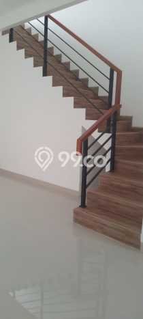 Dijual Rumah Eksklusif 3 KT di Pondok Kelapa, Jakarta Timur Dijual Rumah Eksklusif 3 KT di Pondok Kelapa, Jakarta Timur