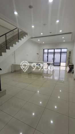 Disewakan Ruko di Kawasan Ramai Pluit Luas 300m2 Disewakan Ruko di Kawasan Ramai Pluit Luas 300m2