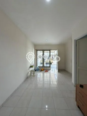 Rumah Sewa Jakarta Barat LT 90m2 LB 150m2 Kawasan Puri Indah Rumah Sewa Jakarta Barat LT 90m2 LB 150m2 Kawasan Puri Indah