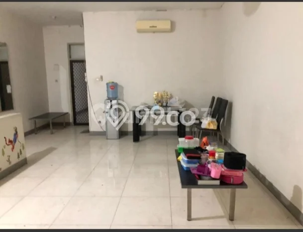 Disewakan! Rumah 3 Kamar Tidur &
1 Kamar Mandi di Taman Cosmos, Jakarta Barat Disewakan! Rumah 3 Kamar Tidur &
1 Kamar Mandi di Taman Cosmos, Jakarta Barat