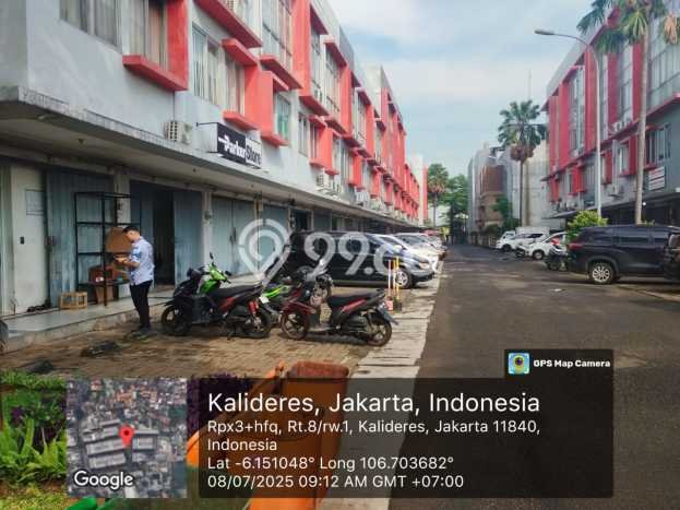 Unit Ruko Dijual di Jakarta Barat LT 73m2 & LB 200m2 Unit Ruko Dijual di Jakarta Barat LT 73m2 & LB 200m2