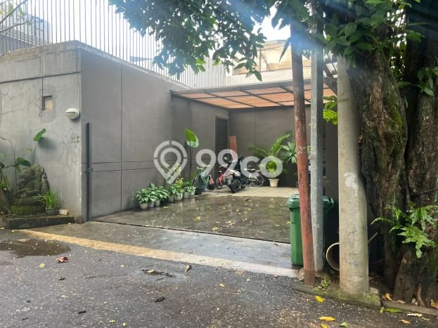 Siap Huni Hunian Elit 4 Kamar di Mampang Prapatan Dekat ke Mana Pun Siap Huni Hunian Elit 4 Kamar di Mampang Prapatan Dekat ke Mana Pun