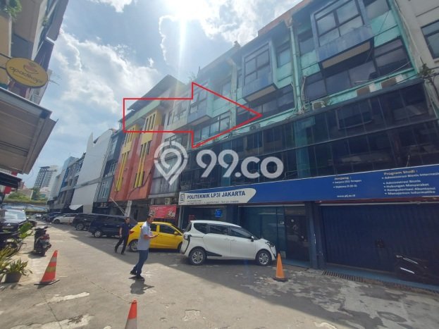 Ruko Dijual di Senen Jakarta Pusat dengan LB 500m2 Ruko Dijual di Senen Jakarta Pusat dengan LB 500m2