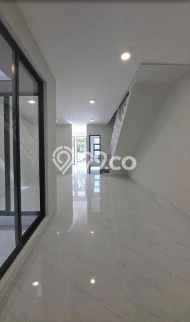For Sale Rumah 4 Kamar Lokasi Ideal Nyaman dan Strategis di Rungkut For Sale Rumah 4 Kamar Lokasi Ideal Nyaman dan Strategis di Rungkut