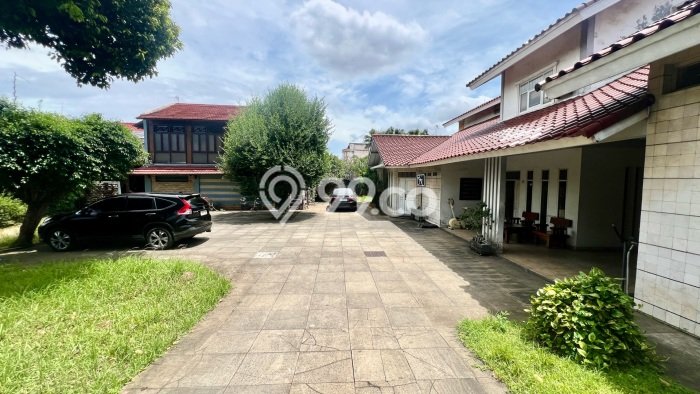 Peluang Bisnis! Vila Kawasan , Luas 550m2m², Area Strategis dengan nilai tinggi Peluang Bisnis! Vila Kawasan , Luas 550m2m², Area Strategis dengan nilai tinggi