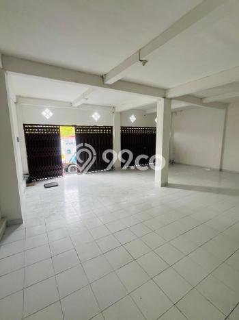 Unit Ruko Paling Strategis di Kupang Timur Kupang dengan LB 150m2 Unit Ruko Paling Strategis di Kupang Timur Kupang dengan LB 150m2