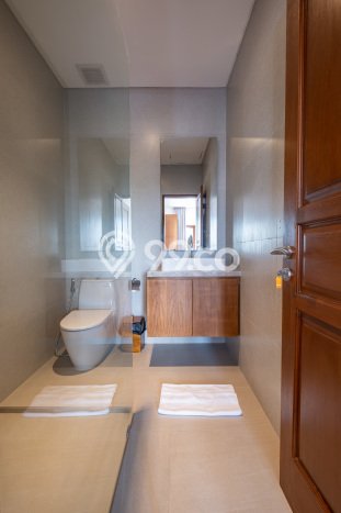 Vila Terawat di , Luas 239m2m², Posisi Strategis dengan akses bagus Vila Terawat di , Luas 239m2m², Posisi Strategis dengan akses bagus