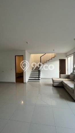 Disewakan! Rumah 2 Kamar Tidur &
3 Kamar Mandi di Graha, Surabaya Disewakan! Rumah 2 Kamar Tidur &
3 Kamar Mandi di Graha, Surabaya