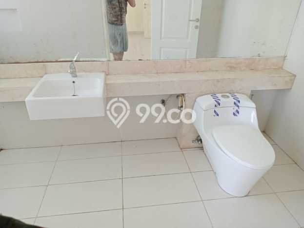 Disewakan! Rumah 3 Kamar Tidur &
3 Kamar Mandi di Pakuwon Indah, Surabaya Disewakan! Rumah 3 Kamar Tidur &
3 Kamar Mandi di Pakuwon Indah, Surabaya