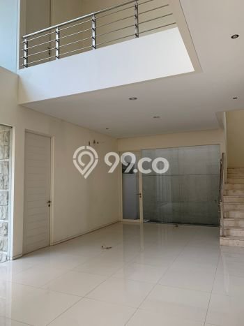 Rumah Disewakan Surabaya LT 330m2 LB 425m2 Kawasan Citraland Rumah Disewakan Surabaya LT 330m2 LB 425m2 Kawasan Citraland