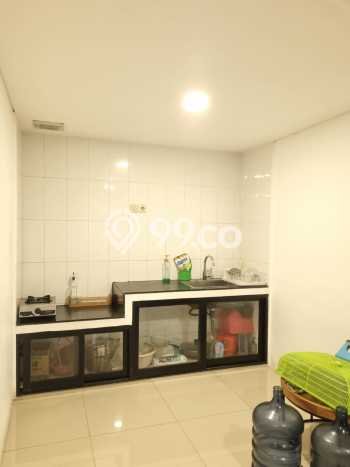 Rumah sewa siap pakai 4 KT di Muara Karang, Jakarta Utara Rumah sewa siap pakai 4 KT di Muara Karang, Jakarta Utara
