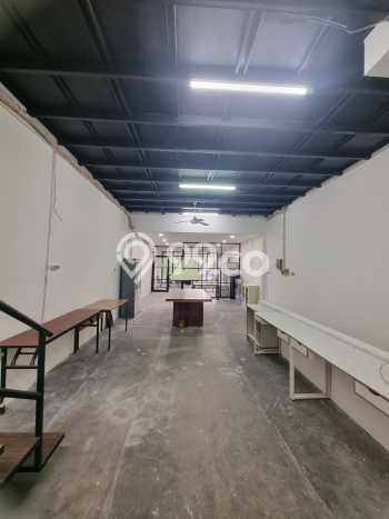 Ruko Dijual di Jakarta Utara LT 100m2 & LB 260m2 Lokasi Terbaik! Ruko Dijual di Jakarta Utara LT 100m2 & LB 260m2 Lokasi Terbaik!