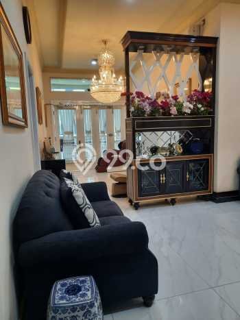 Unit Komersial Dijual di Jakarta Selatan LT 283m2 & LB 1603m2 Unit Komersial Dijual di Jakarta Selatan LT 283m2 & LB 1603m2